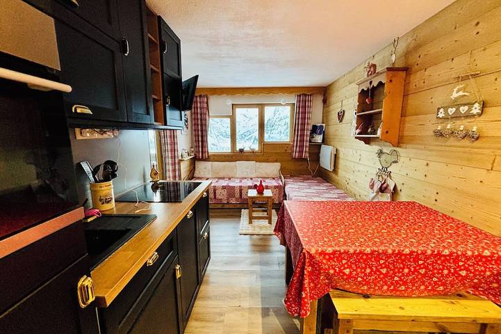 Appartement entier, Appartement 2 pièces- au pied des pistes-Idéalement situé. in Morzine, Les Portes du Soleil