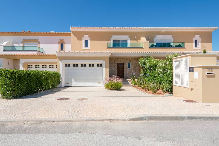Chalet para 6 personas, con piscina y jardín además de vistas y terraza en Algarve - 2