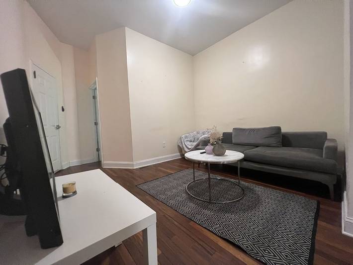 Holiday rental for 4 people, with hot tub, with pets in Philadelphia