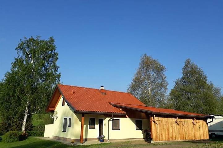 Ferienhaus für 7 Personen, mit Garten, mit Haustier