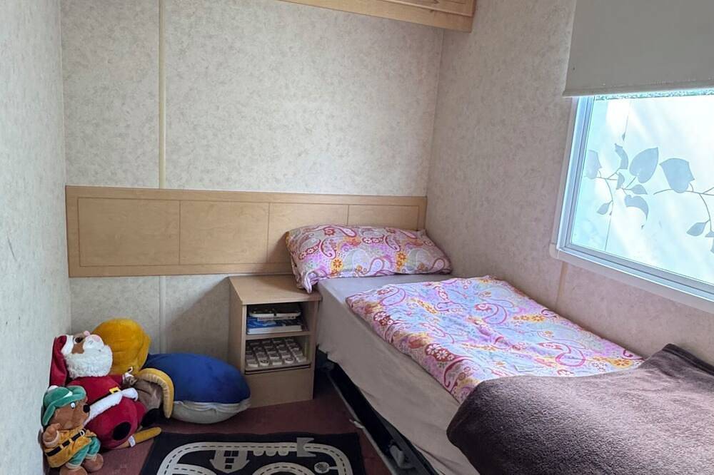 Strandnahes Chalet in Zeeland – Perfekt für Wassersport, Radfahren & Entspannung in Brouwershaven, Grevelingenmeer