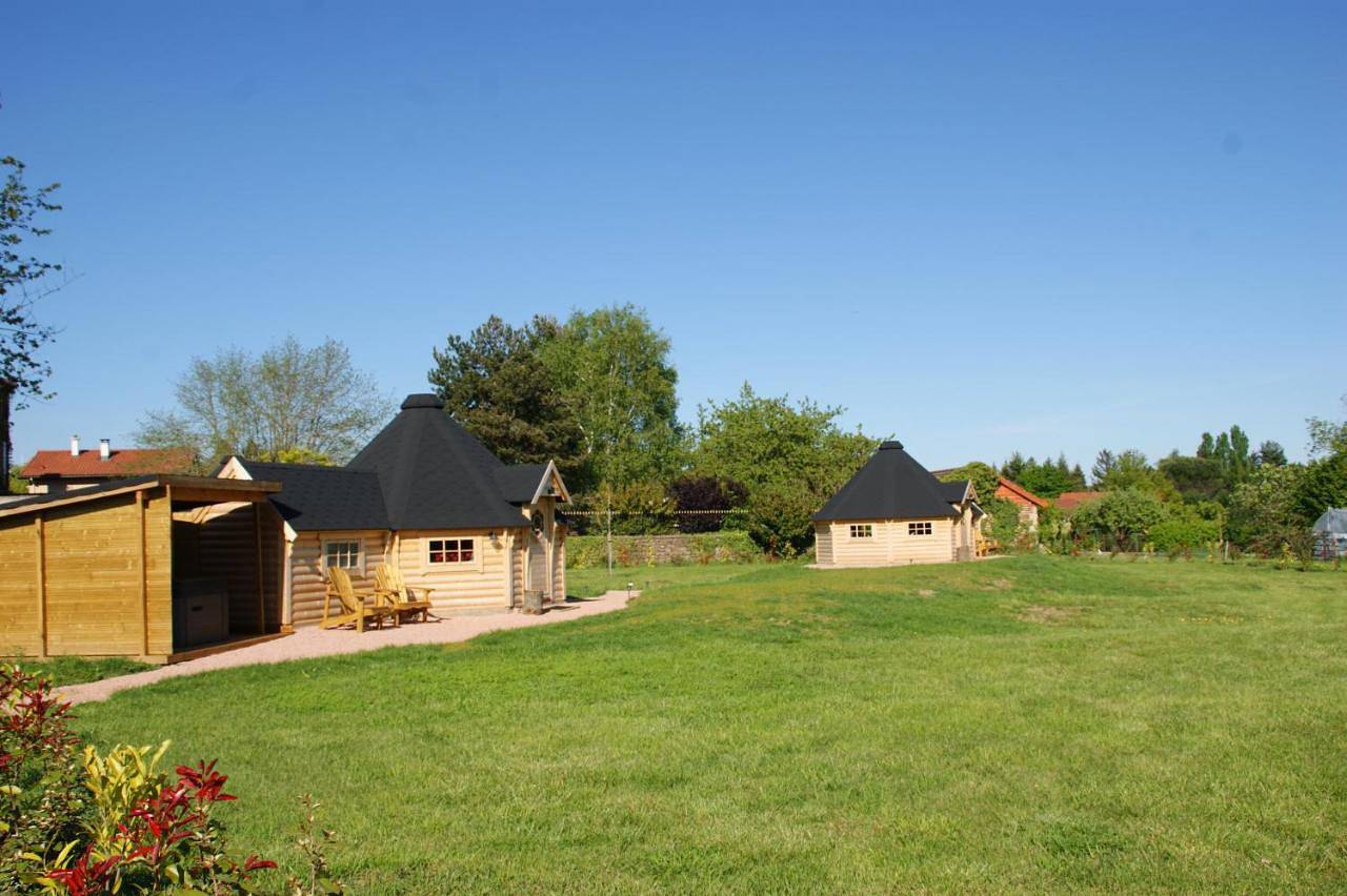 Les Cabanes du Grand Nord in Pradines (Loire), Région de Roanne