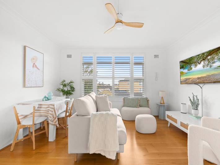 Apartamento entero, Luminoso piso de 2 dormitorios con balcón en Vaucluse in Sídney, Nueva Gales del Sur