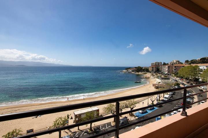 Appartement de vacances pour 7 personnes, avec terrasse et vue