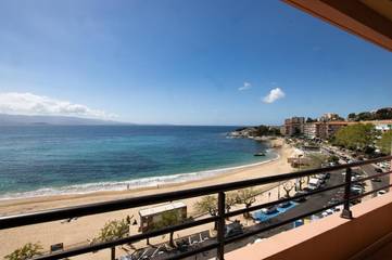 Gîte pour 7 personnes, avec terrasse et vue dans Plage Trottel