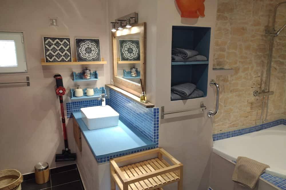 Appartement entier, Le Verdon au calme in Castellane, Parc naturel régional du Verdon