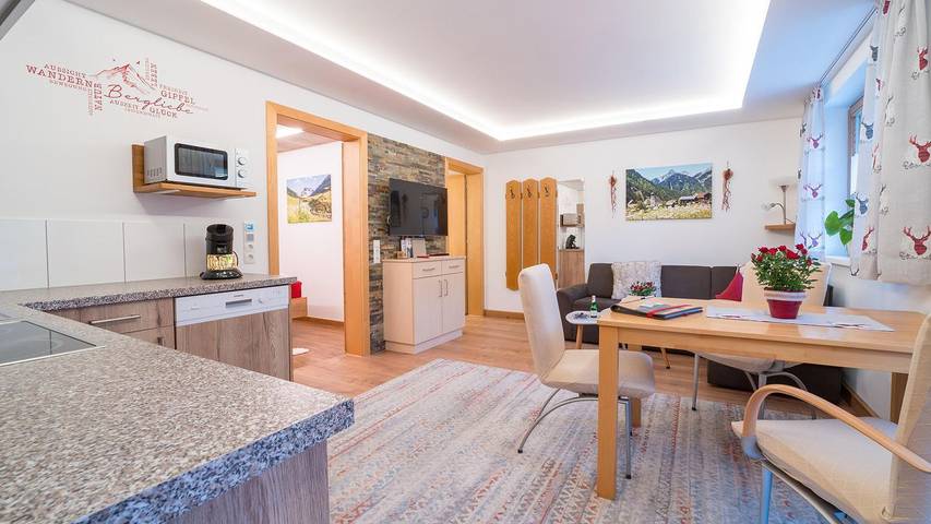 Ferienwohnung für 3 Personen, mit Terrasse im Montafon - 2