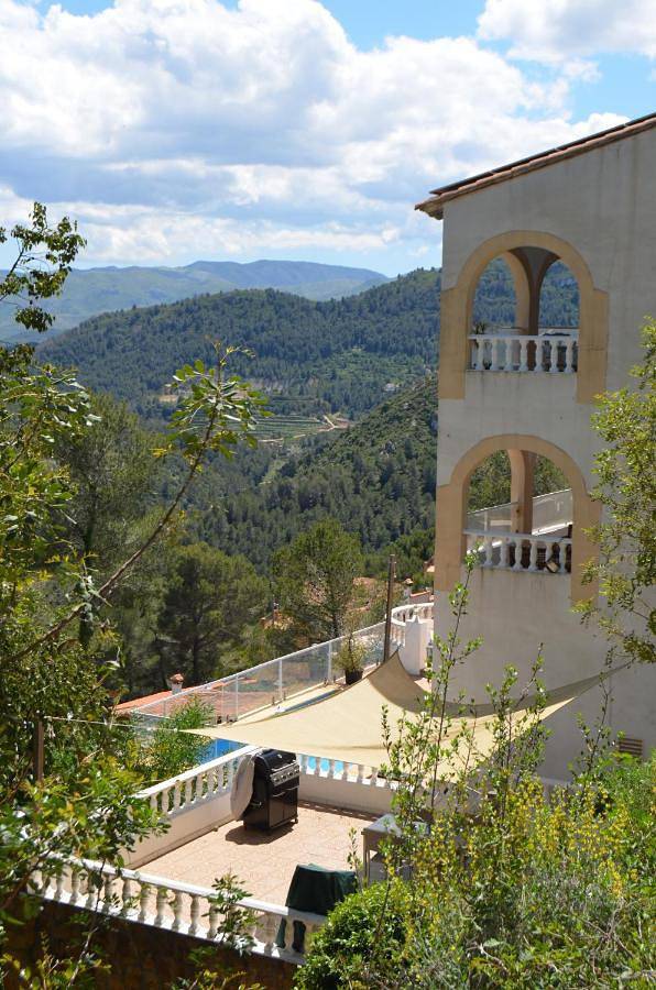 Casa rural para 6 personas, con Balcón y Terraza además de Jardín y Piscina en Potríes - 3