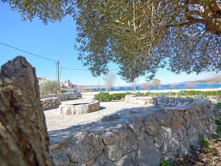 Ferienhaus für 2 Personen, mit Terrasse in Maslenica - 2