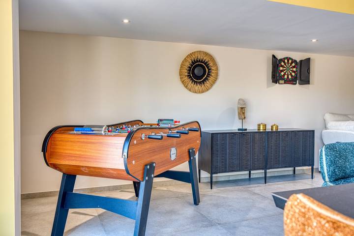 Villa Belvédère: Panoramablick, Pool, Jacuzzi, Sauna, Boule, 15 Personen in Brem-sur-Mer, Loire-Tal