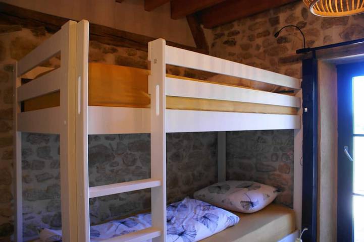 Location de vacances pour 4 personnes, avec piscine, animaux acceptés dans Montchevrier - 4