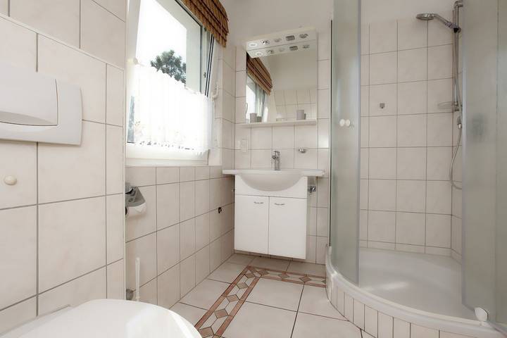 Ferienhaus für 6 Personen, mit Terrasse in Wustrow - 4