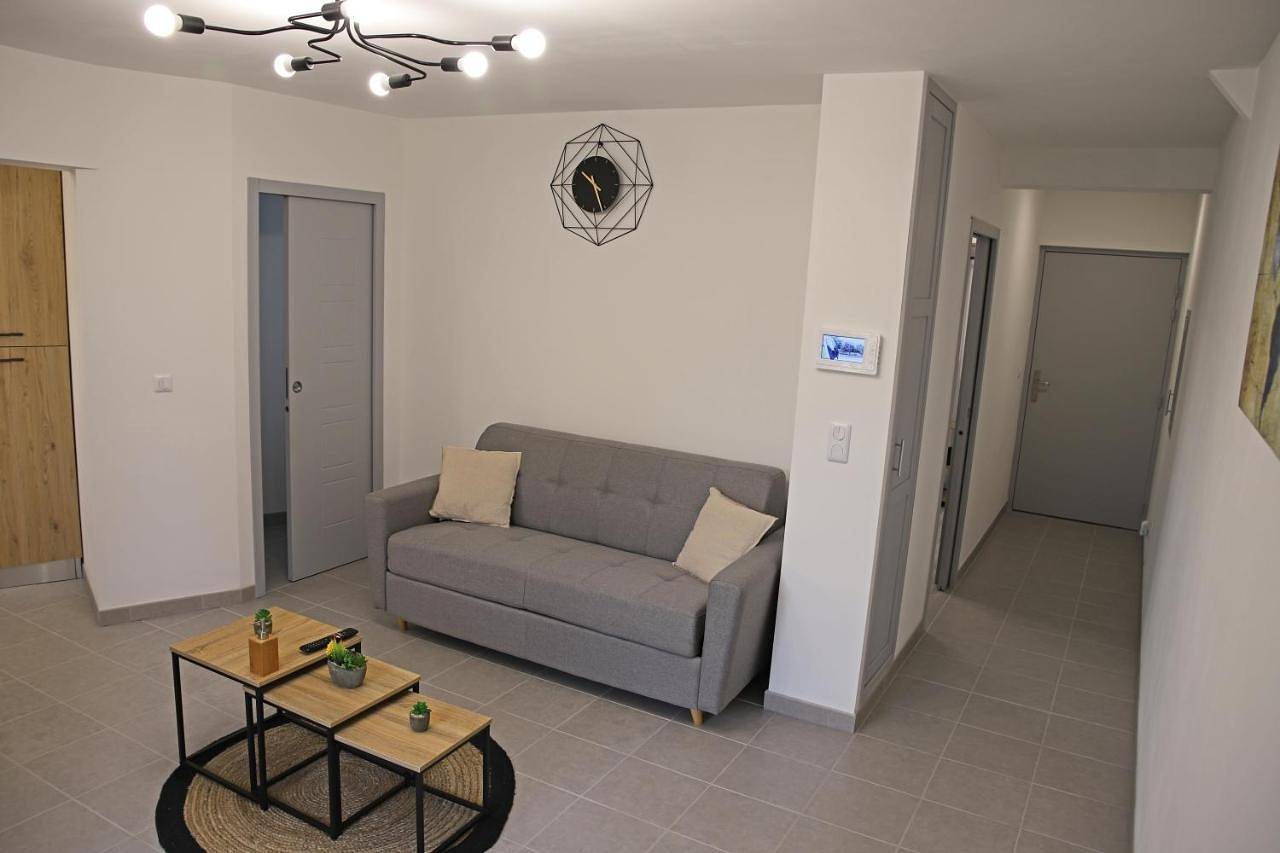 Appartement entier, One-Bedroom Apartment in Eauze, Gers