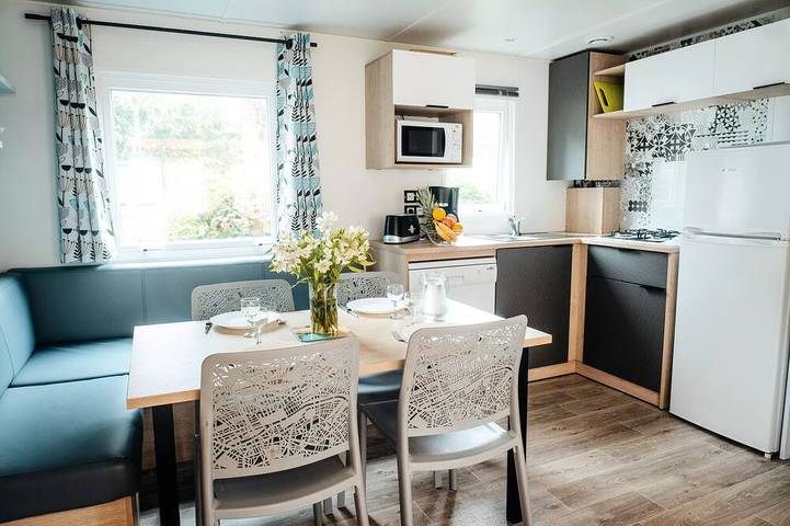 Mobil home pour 10 personnes - 1