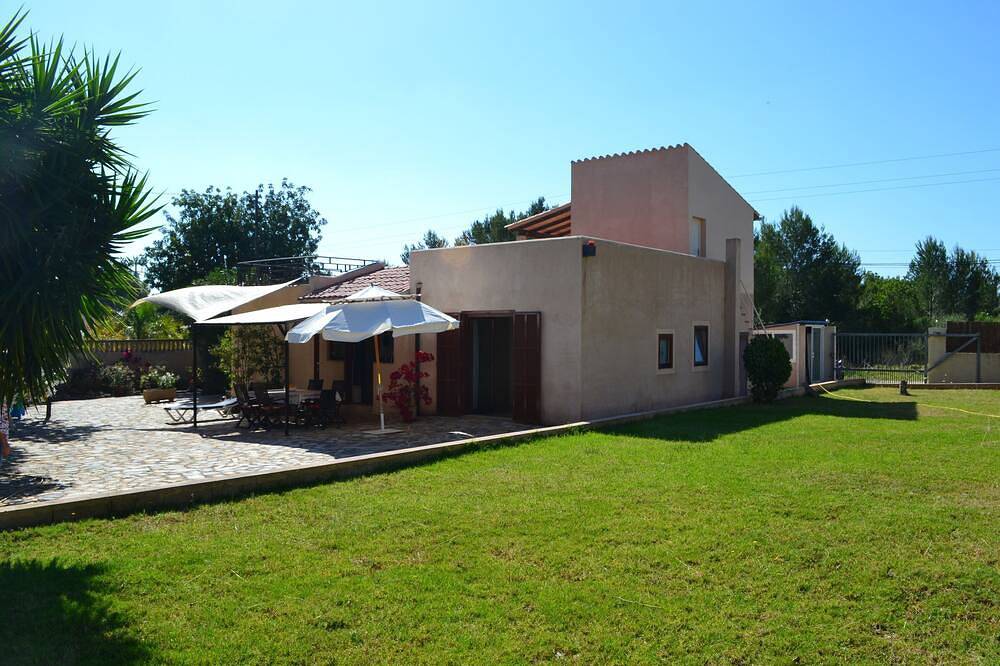 Haus, Ferienhaus,  Chalet 300 m vom Son Moll Strand (Cala Ratjada) in Son Moll, Capdepera