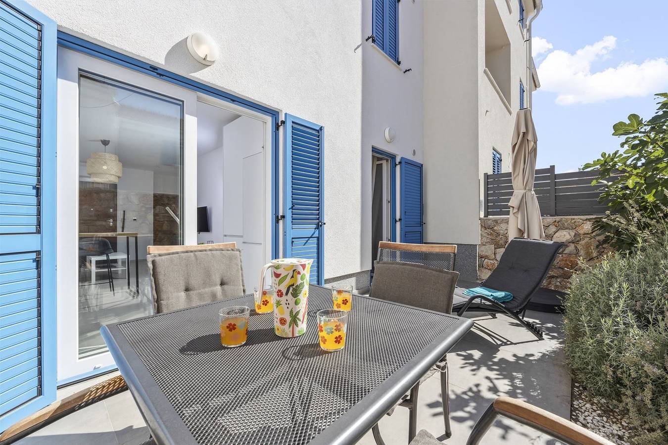 Ganze Wohnung, Apartment Sunshine Cres with Terrace in Cres Stadt, Cres
