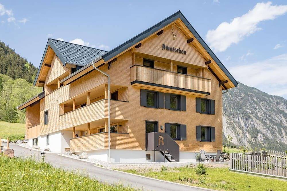 Ganze Wohnung, Appartement Zirmakopf - Haus Amatschon in Rätikon Gebirgsgruppe, Brand