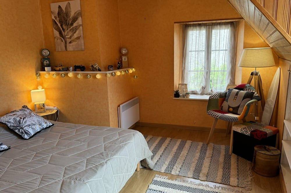 Maison de charme 6 pers avec grande terrasse – proche Salers et Puy Mary in Anglards-de-Salers, Parc naturel régional des Volcans d'Auvergne
