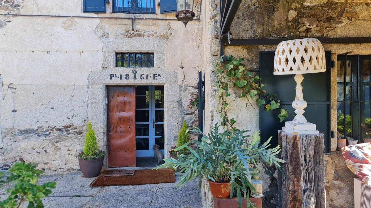 Le château brangoly in Enveitg, Parc naturel régional des Pyrénées catalanes