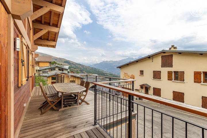 Gîte pour 4 personnes, avec terrasse à Granier - 2