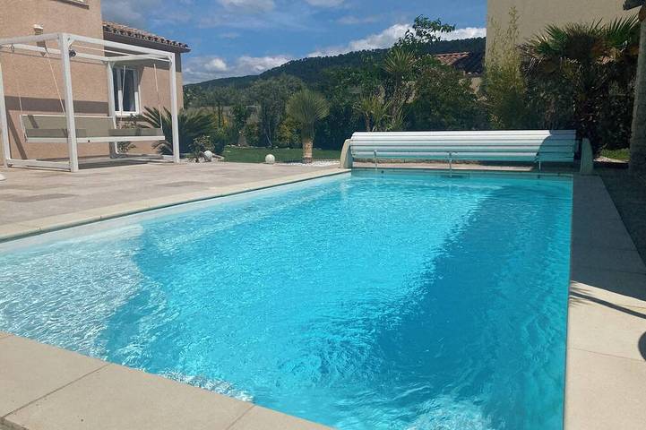 Maison de vacances pour 4 personnes, avec piscine et balcon