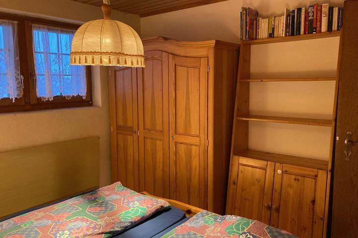 Ganze Wohnung, Chalet Gerbera Appartement/Fewo, Bad, Wc 5-Bettwohnung in Rosswald, Brig