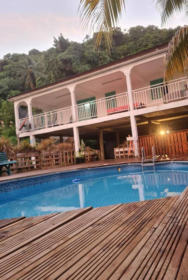 Villa pour 8 personnes, avec vue ainsi que jardin et piscine - 1