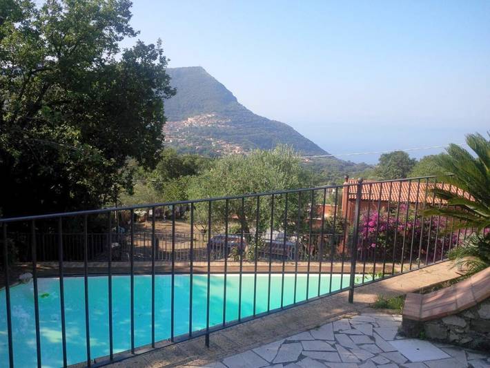 Villaggio vacanza per 7 persone, con Balcone e Terrazza nonché Giardino e Panorama a Maratea