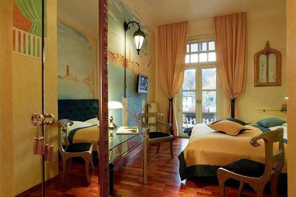 Ganze Wohnung, Basic Doppelzimmer - Park Villa zentral am Mittelrhein in Boppard, Mittelrhein