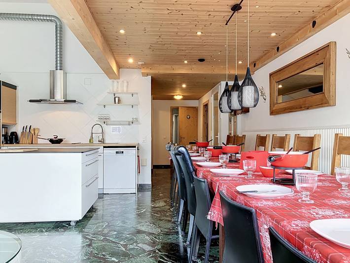 Ferienwohnung für 14 Personen, mit Balkon und Sauna sowie Ausblick
