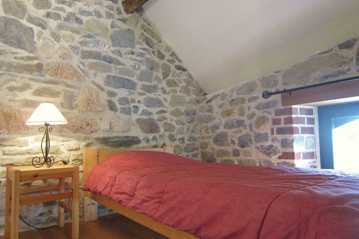 Location de vacances pour 6 personnes, avec balcon et jardin, animaux acceptés dans Treignes - 4