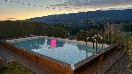 Chambre d’hôte pour 4 personnes, avec jardin ainsi que jacuzzi et piscine à Groisy