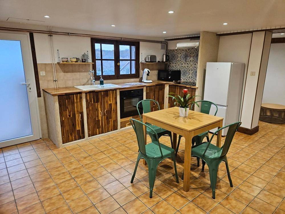 Rez-de-jardin appartement 1 chambre Guéret in Guéret, Région de Guéret