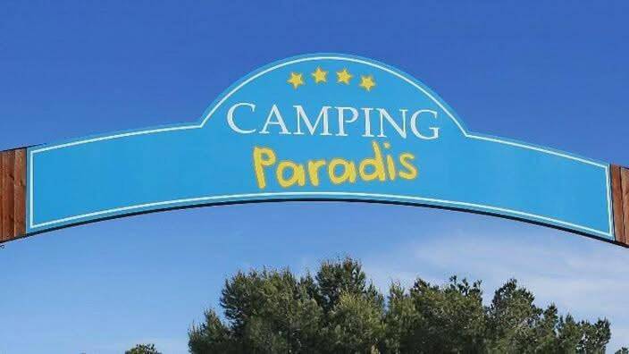 Camping pour 6 personnes, avec Terrasse ainsi que Piscine et Sauna