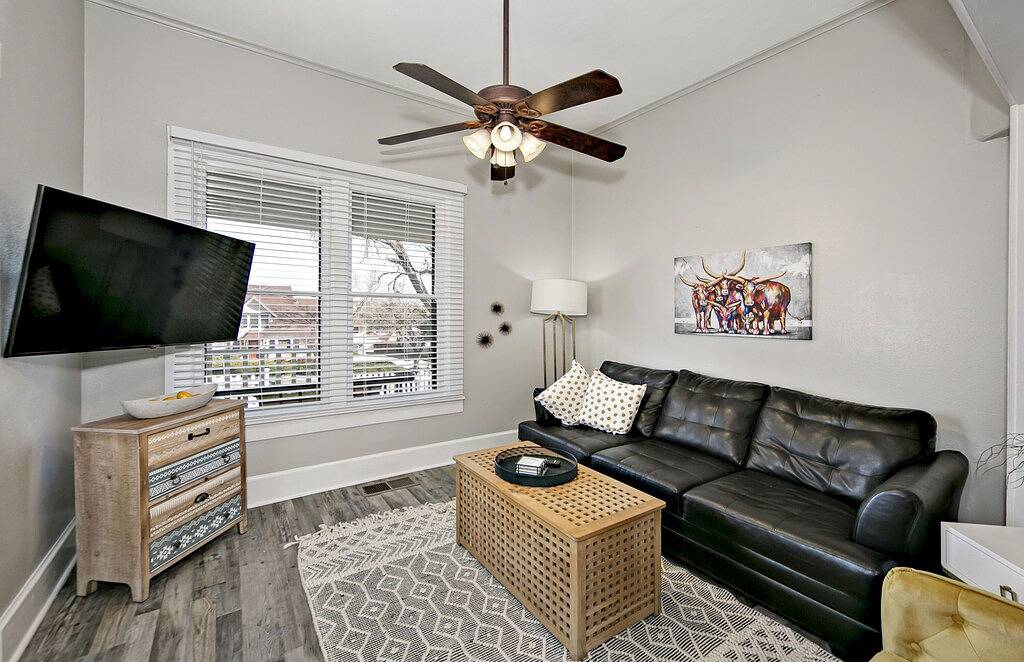 Just over 2 blocks to the Courthouse Square ! in Prescott, Yavapai County