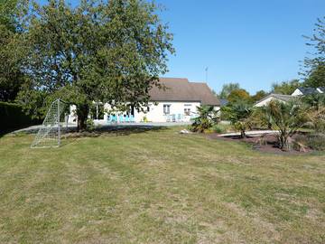 Gîte pour 10 personnes, avec terrasse et jardin, animaux acceptés à Blainville-sur-Mer