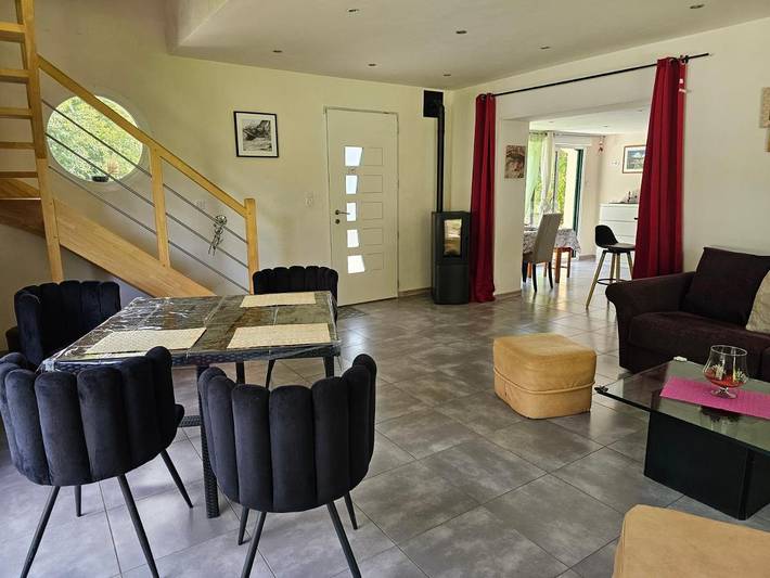 Location de vacances pour 8 personnes, avec Terrasse et Jardin ainsi que Piscine et Vue à Locronan - 4