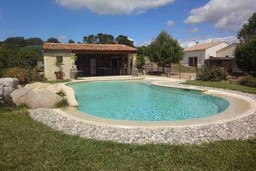 Gîte pour 6 personnes, avec terrasse et jardin à Calvisson