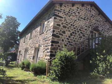 Gîte pour 4 personnes, avec terrasse en Haute-Loire