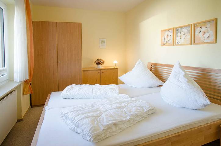 Bungalow für 2 Personen, mit Terrasse in Kellenhusen - 2