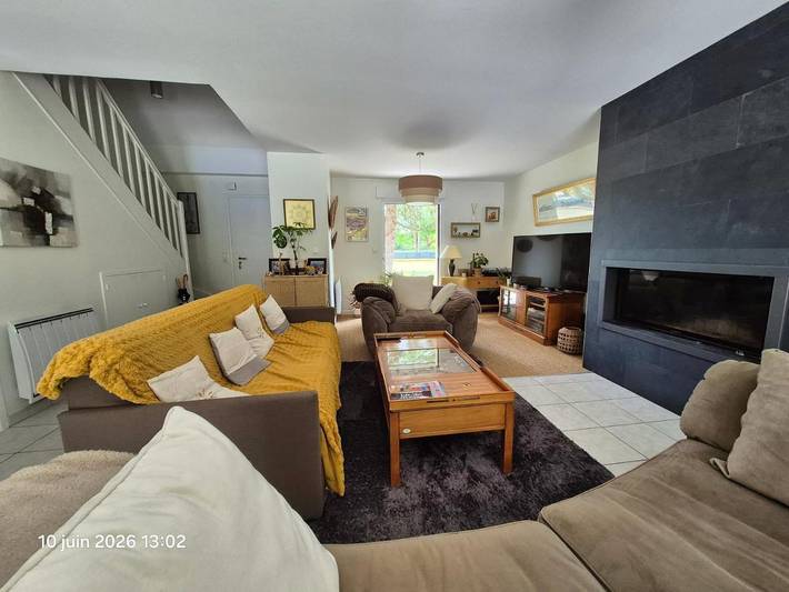 Chambre d’hôte pour 2 personnes, avec jacuzzi et terrasse ainsi que piscine et jardin