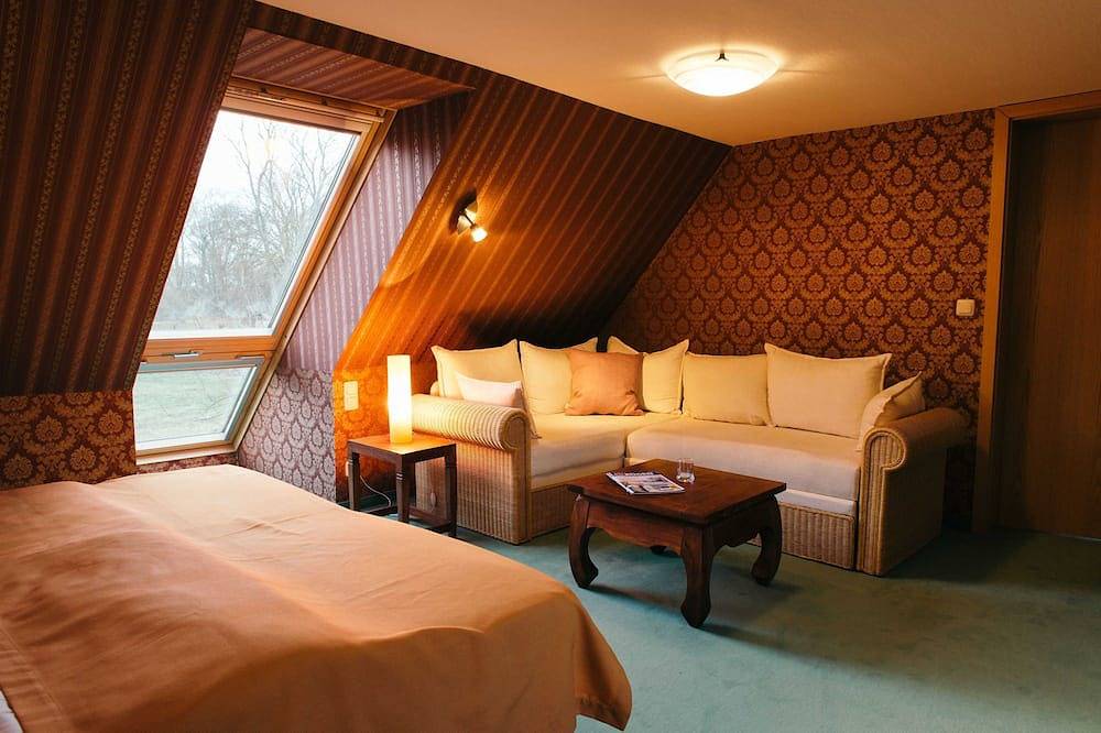 Ferienwohnung unterm Reetdach in Woorke - Ferienhaus und -wohnung unterm in Patzig, Rügen