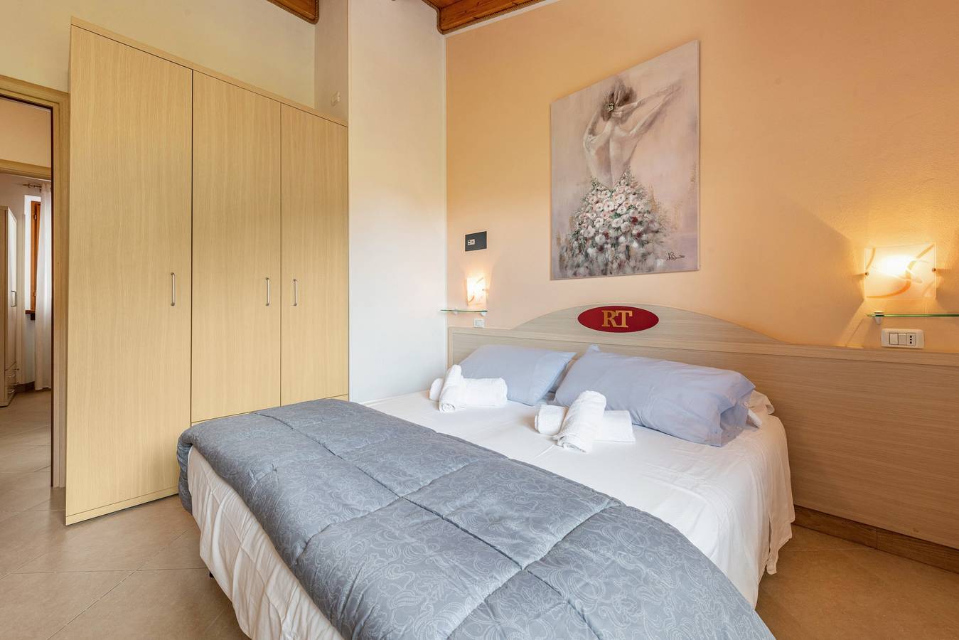 Ganze Wohnung, Wunderschöne Ferienwohnung "Residenz Tatiana B1" mit Pool, Terrasse in Tremosine, Gardasee-Berge