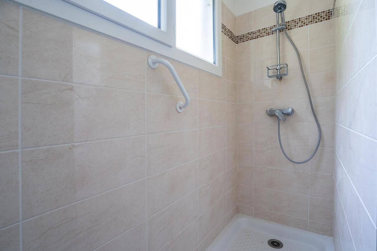 Two-Bedroom House in Jonzac, Région de Jonzac