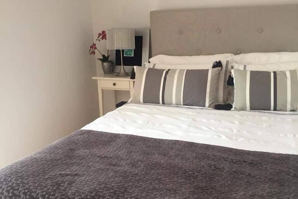 Entire apartment, Spectacular penthouse with terrace and views of the Port(Wifi and Garage) in Sanxenxo, Rías Baixas