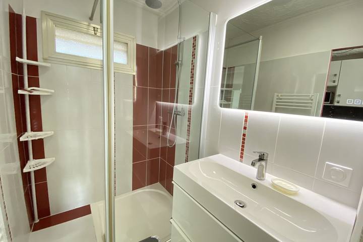 Gîte pour 4 personnes à Saint-Laurent-du-Var - 3