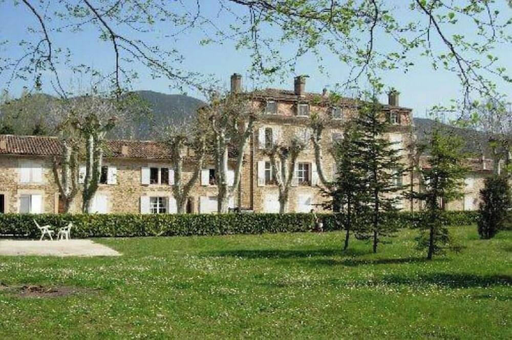 Geheel appartement, Appartement en Résidence, Pied des Ocres, Rustrel in Rustrel, Parc naturel régional du Luberon