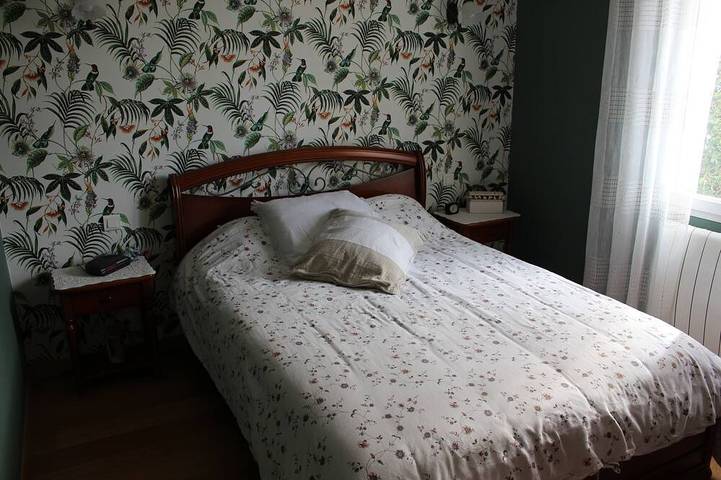 Location de vacances pour 6 personnes, avec jardin à Bouhet - 2