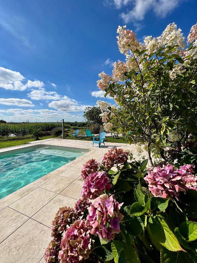 Maison de campagne pour 12 personnes, avec Terrasse et Jardin ainsi que Bassin pour enfant et Piscine