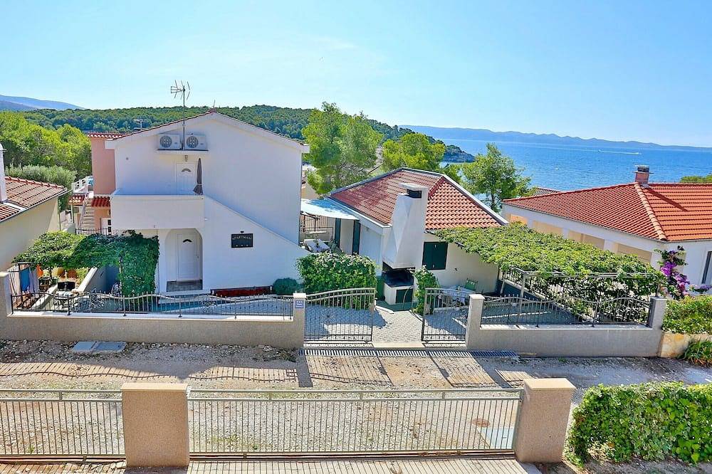 Ganze Wohnung, Ferienwohnungen Ivan,, Osibova, hr in Milna, Brac